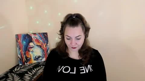 Snapshot of evelineli chatting on October 15, 7:42 am Lydia online show from October 15, 7:42 am