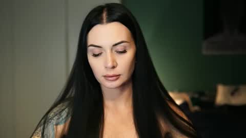 your Love online show from October 4, 6:49 pm