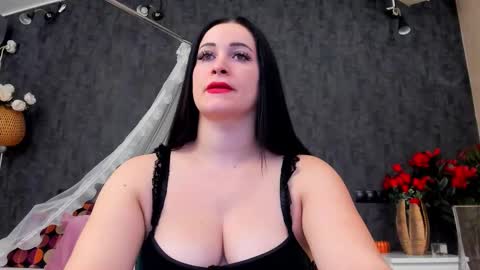 evellynereys online show from September 17, 3:32 am