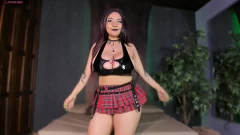  Evelyn  online show from December 2, 12:47 pm