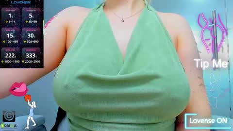 evelyne_rose online show from October 22, 5:21 am