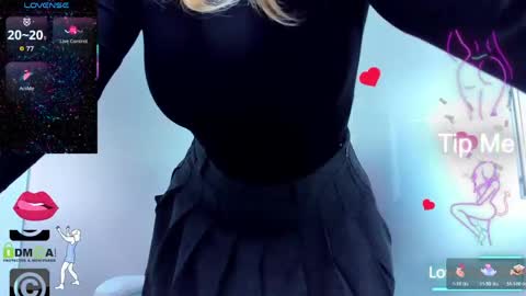 evelyne_rose online show from April 9, 5:11 am