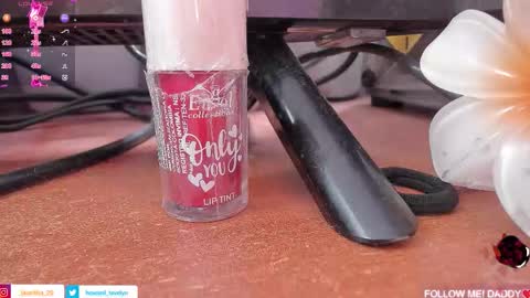 Snapshot of evelynhoward23 chatting on October 9, 6:02 pm LAURA SOFIA INDEPENDENT MODEL FOLLOW ME NOW ALMOST 10000 FOLLOWERS online show from October 9, 6:02 pm