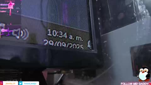 Snapshot of evelynhoward23 chatting on September 29, 3:33 pm LAURA SOFIA INDEPENDENT MODEL FOLLOW ME NOW ALMOST 10000 FOLLOWERS online show from September 29, 3:33 pm