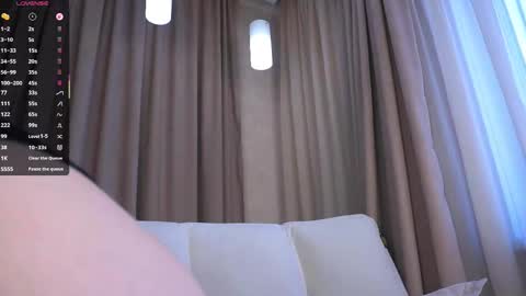 Snapshot of evervessi chatting on September 23, 7:57 am Anita online show from September 23, 7:57 am