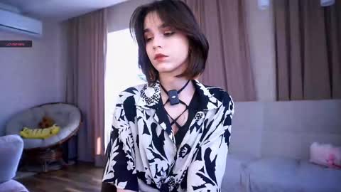 Snapshot of evervessi chatting on September 18, 7:23 am Anita online show from September 18, 7:23 am