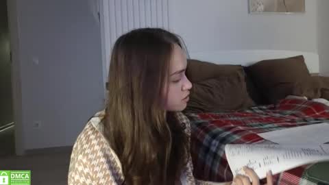 evi_woow online show from November 16, 10:01 pm