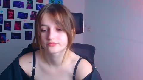 Evie online show from November 24, 10:52 pm