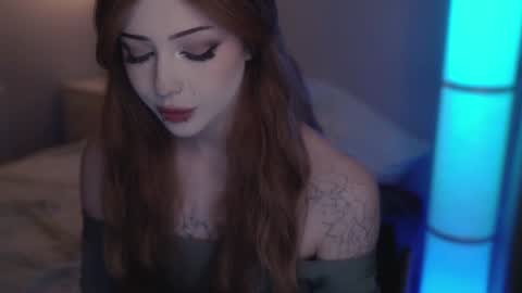 Alyson online show from January 24, 10:51 pm