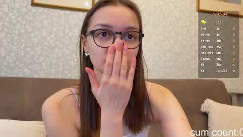 Anna online show from December 17, 11:06 am