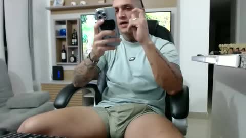 camilo online show from February 16, 1:37 am