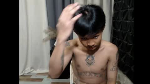 exoticasian_kyzer online show from May 7, 12:34 pm