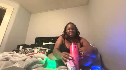 exotiiccmonroe1 online show from February 21, 5:43 am