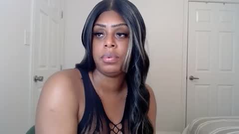 exstacybanks online show from November 6, 2:14 am