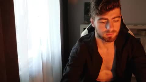 Sweetheart online show from September 26, 6:32 am