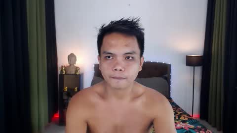 Snapshot of extraservice69menx chatting on October 7, 8:54 am JOHNDAVE online show from October 7, 8:54 am