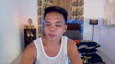 Snapshot of extraservice69menx chatting on September 21, 8:51 am JOHNDAVE online show from September 21, 8:51 am