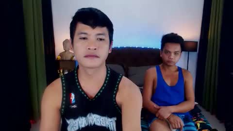 Snapshot of extraservice69menx chatting on October 9, 9:26 am JOHNDAVE online show from October 9, 9:26 am