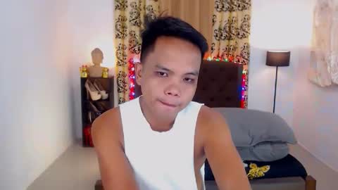 Snapshot of extraservice69menx chatting on September 18, 3:16 pm JOHNDAVE online show from September 18, 3:16 pm