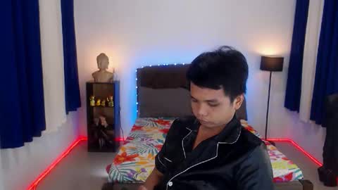 JOHNDAVE online show from November 18, 2:53 pm