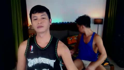 Snapshot of extraservice69menx chatting on October 2, 2:54 am JOHNDAVE online show from October 2, 2:54 am