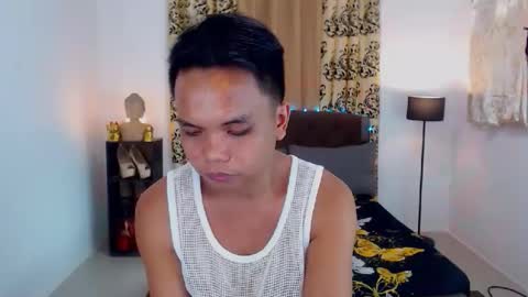 Snapshot of extraservice69menx chatting on September 23, 8:37 pm JOHNDAVE online show from September 23, 8:37 pm