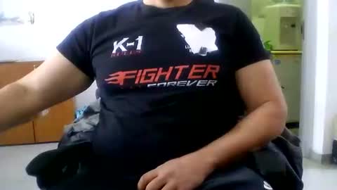 derssing online show from March 4, 10:01 am