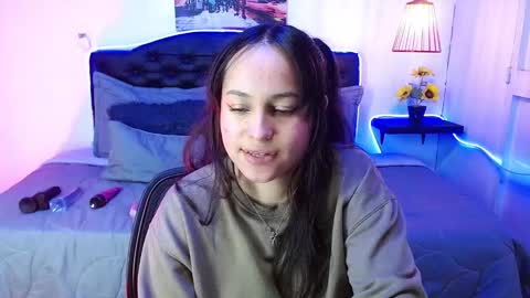 Snapshot of eymmy_24 chatting on September 22, 5:55 am eymmy_24 online show from September 22, 5:55 am