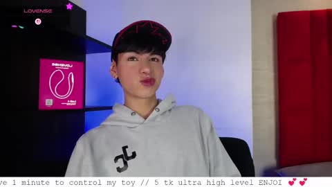 Snapshot of ezra_storm chatting on September 24, 5:25 am Juan online show from September 24, 5:25 am