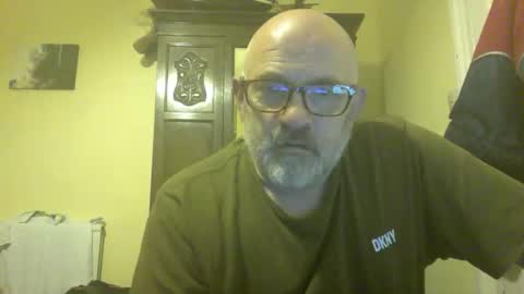 f1zzeek online show from April 20, 8:34 pm