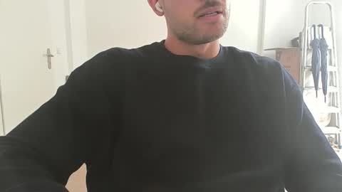 Snapshot of fabian_196 chatting on September 10, 10:38 am Call me bitch online show from September 10, 10:38 am