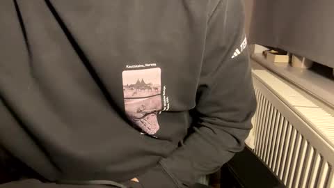 Snapshot of fabian_196 chatting on March 12, 6:00 pm Call me bitch online show from March 12, 6:00 pm