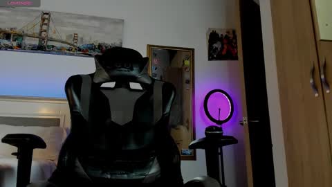 faceofbabyyy online show from October 11, 9:40 pm