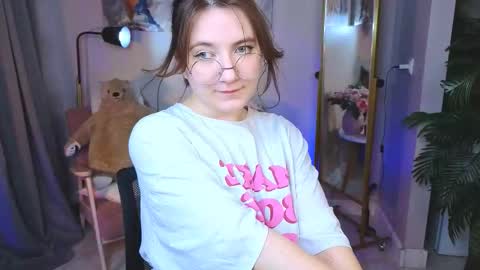 Tara online show from November 8, 8:45 pm