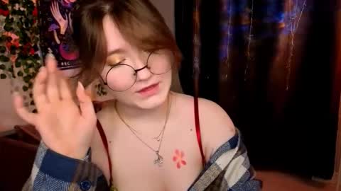 Tara online show from March 25, 9:54 pm