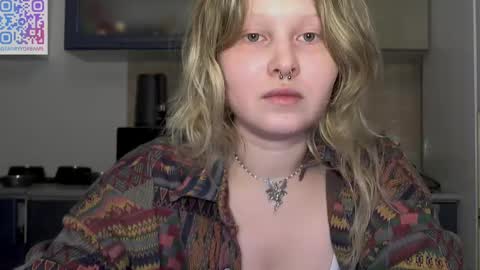 Snapshot of fairydreams_ chatting on February 26, 6:37 pm Arisha online show from February 26, 6:37 pm