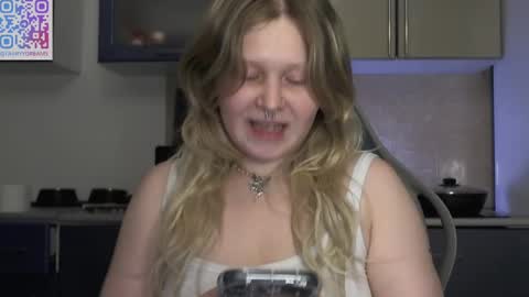 Snapshot of fairydreams_ chatting on March 6, 9:20 pm Arisha online show from March 6, 9:20 pm