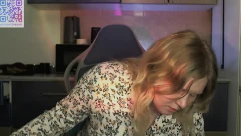 Snapshot of fairydreams_ chatting on March 4, 9:11 pm Arisha online show from March 4, 9:11 pm