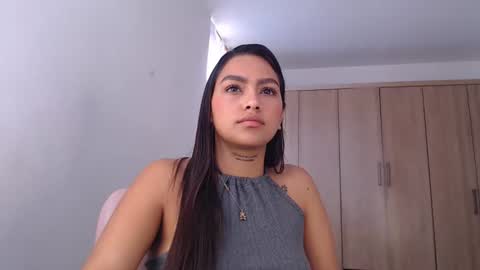 Snapshot of fairylatin chatting on February 23, 8:11 pm fairylatin online show from February 23, 8:11 pm