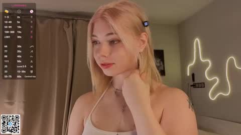 Emilia online show from October 21, 4:28 am