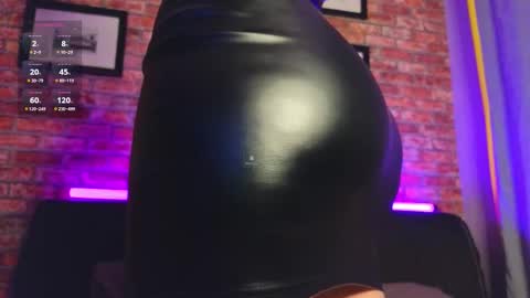 fancymeee online show from November 7, 7:38 pm