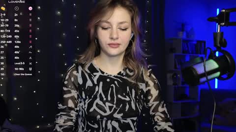 fancymeee online show from February 6, 1:54 pm