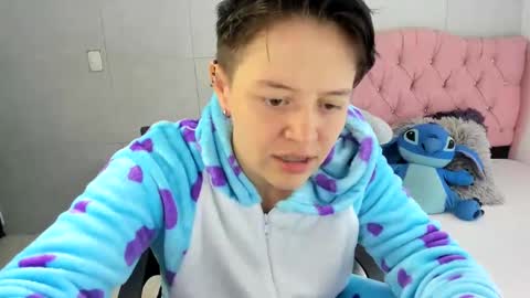 Snapshot of fanny_18 chatting on October 8, 2:51 am FANNY online show from October 8, 2:51 am