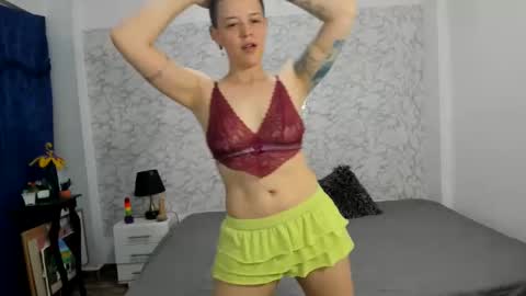 Snapshot of fanny_18 chatting on March 11, 3:36 am FANNY online show from March 11, 3:36 am