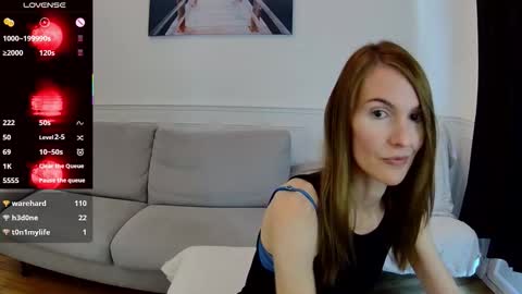 Snapshot of fanny_posy chatting on September 30, 3:22 pm Fanny online show from September 30, 3:22 pm