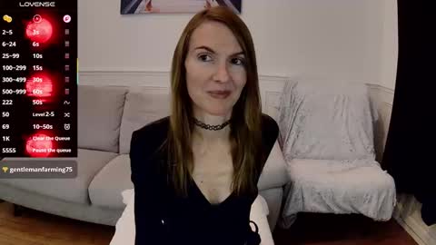 Snapshot of fanny_posy chatting on October 5, 12:19 am Fanny online show from October 5, 12:19 am