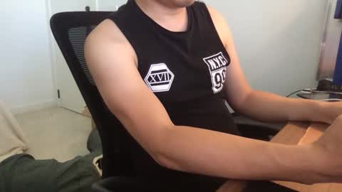 fantasticbake1 online show from April 21, 4:08 am