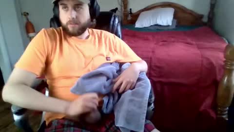 farmboy2398 online show from January 13, 8:38 pm