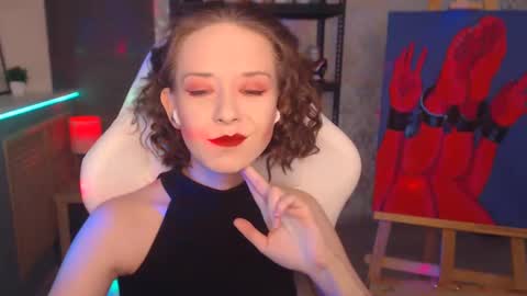 Fascinating   Eyes online show from February 2, 9:34 pm