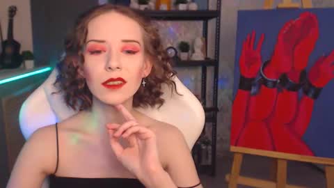 Fascinating   Eyes online show from November 20, 7:33 pm